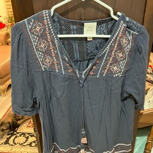 Knox Rose Women's Blue Embroidered Top